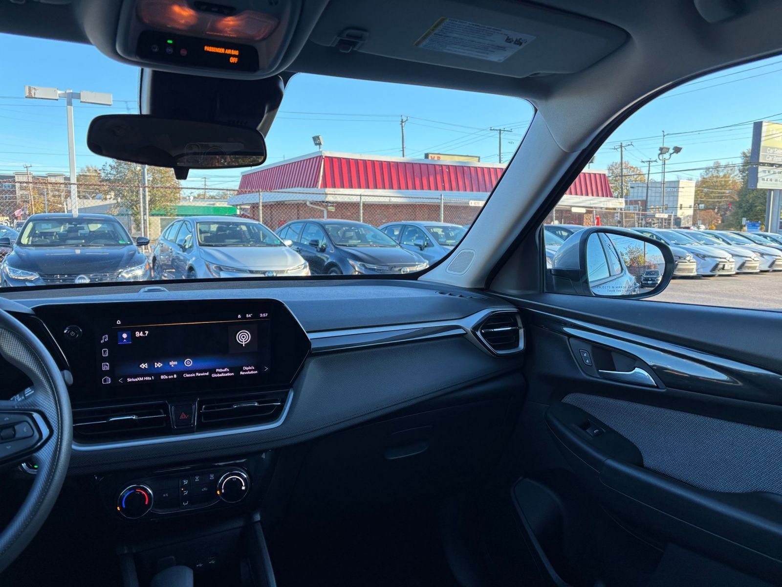 Thumbnail: 2025 Chevrolet TrailBlazer - 33