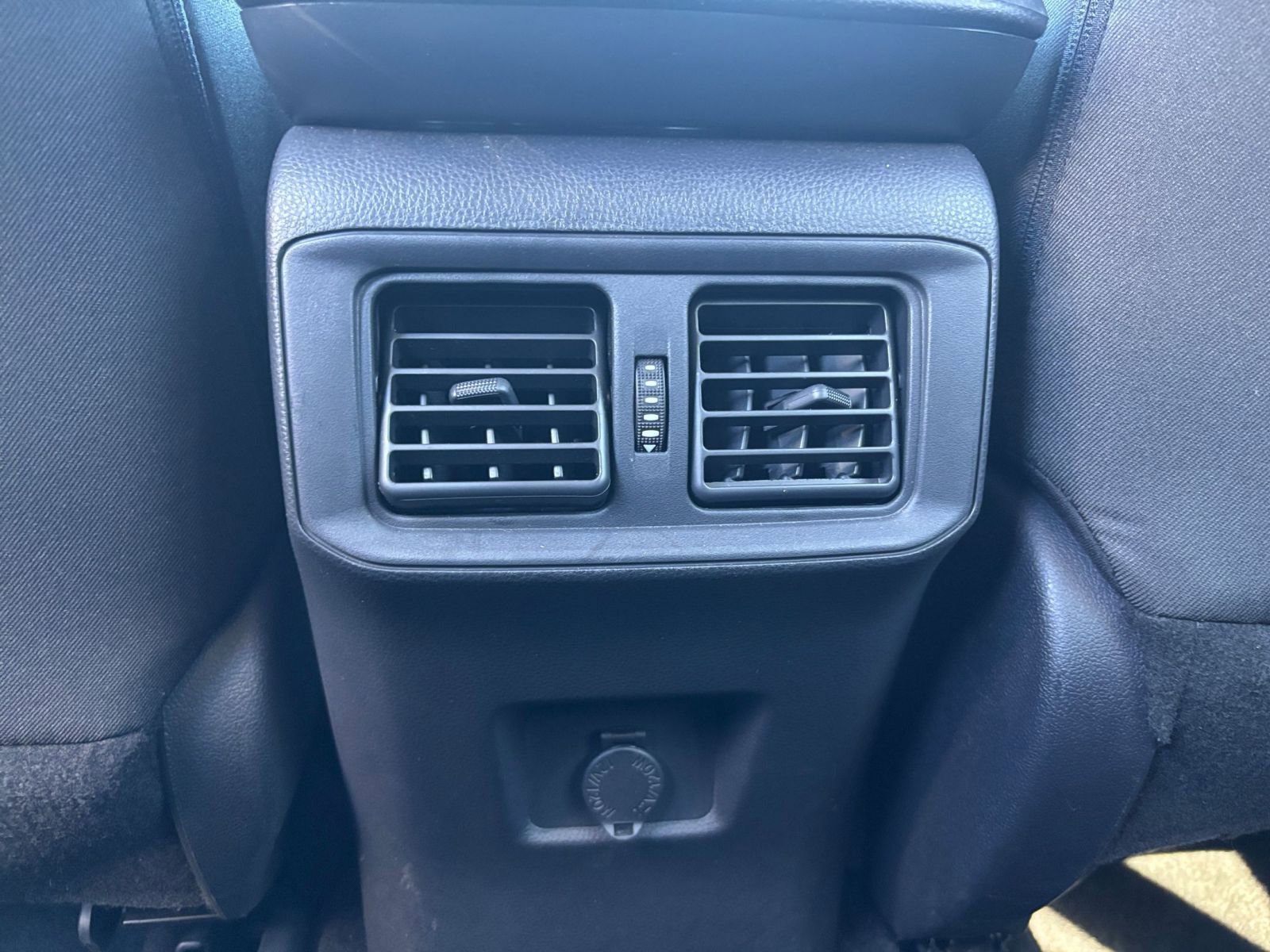 Thumbnail: 2025 Toyota RAV4 - 23