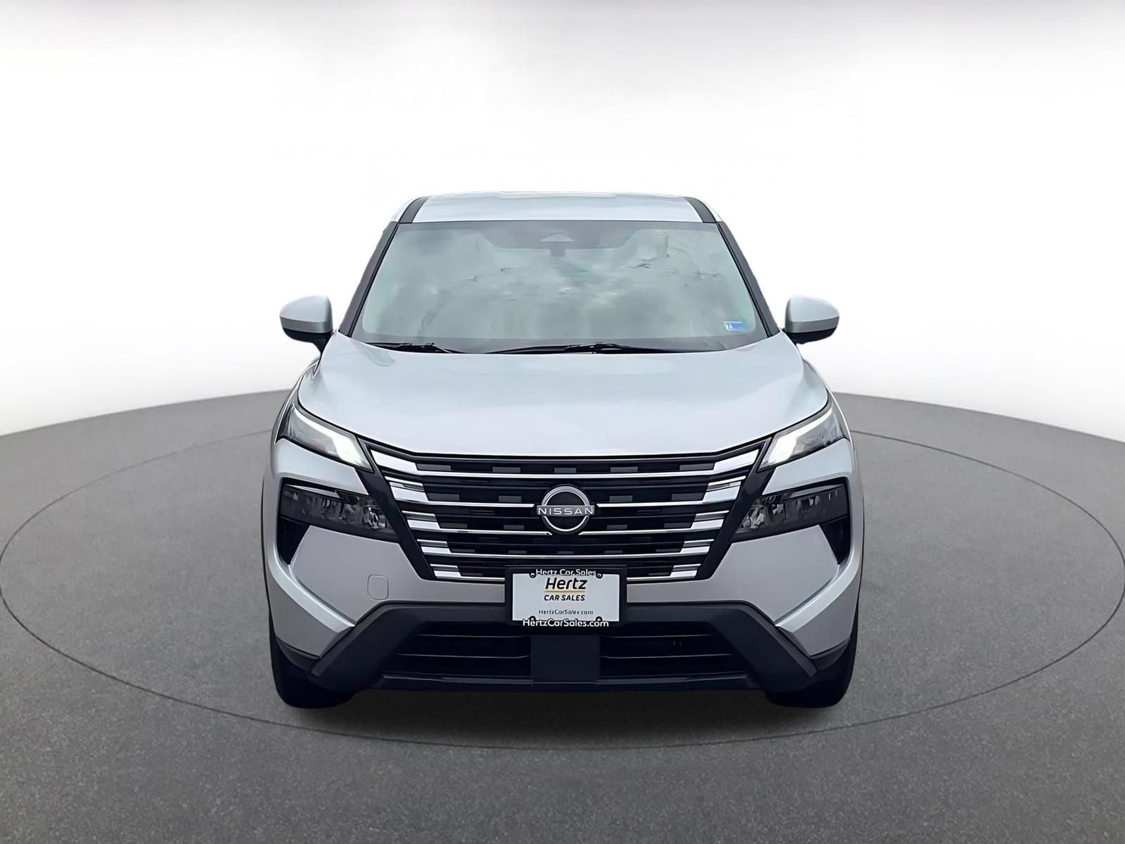 Thumbnail: 2025 Nissan Rogue - 4
