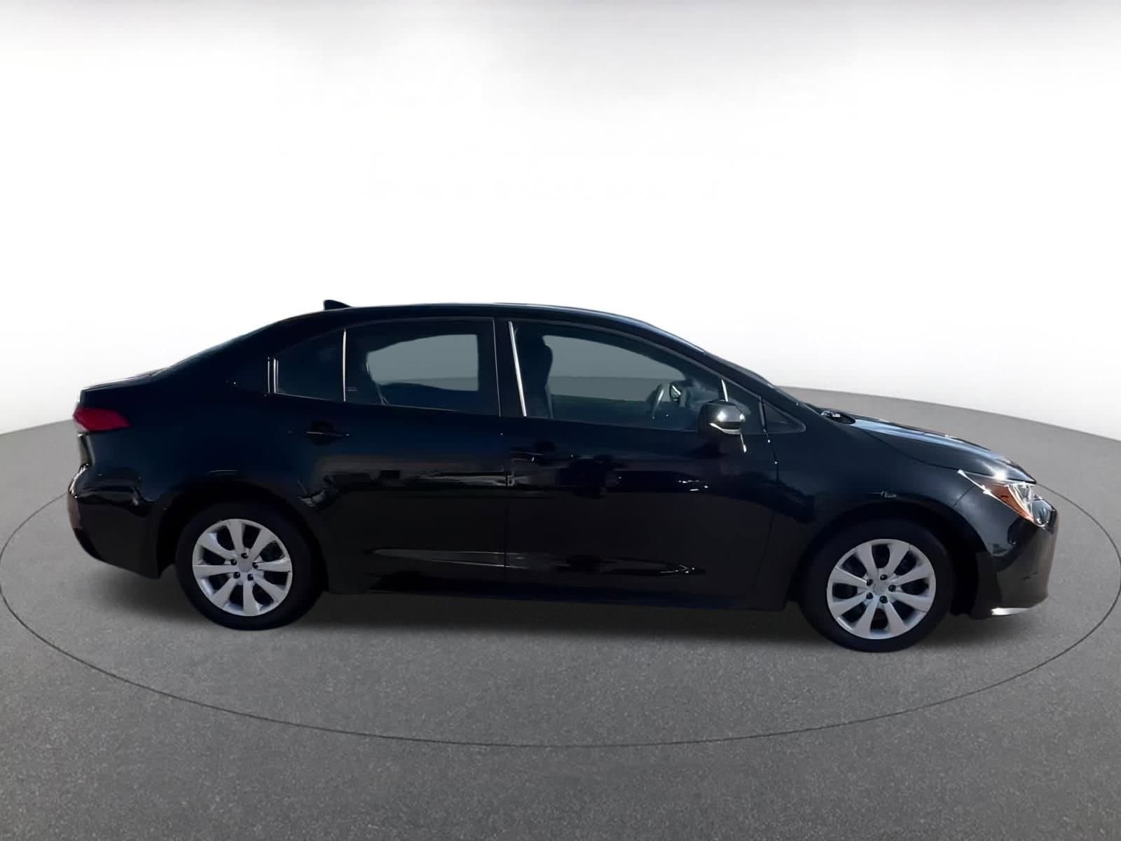 Thumbnail: 2024 Toyota Corolla - 16