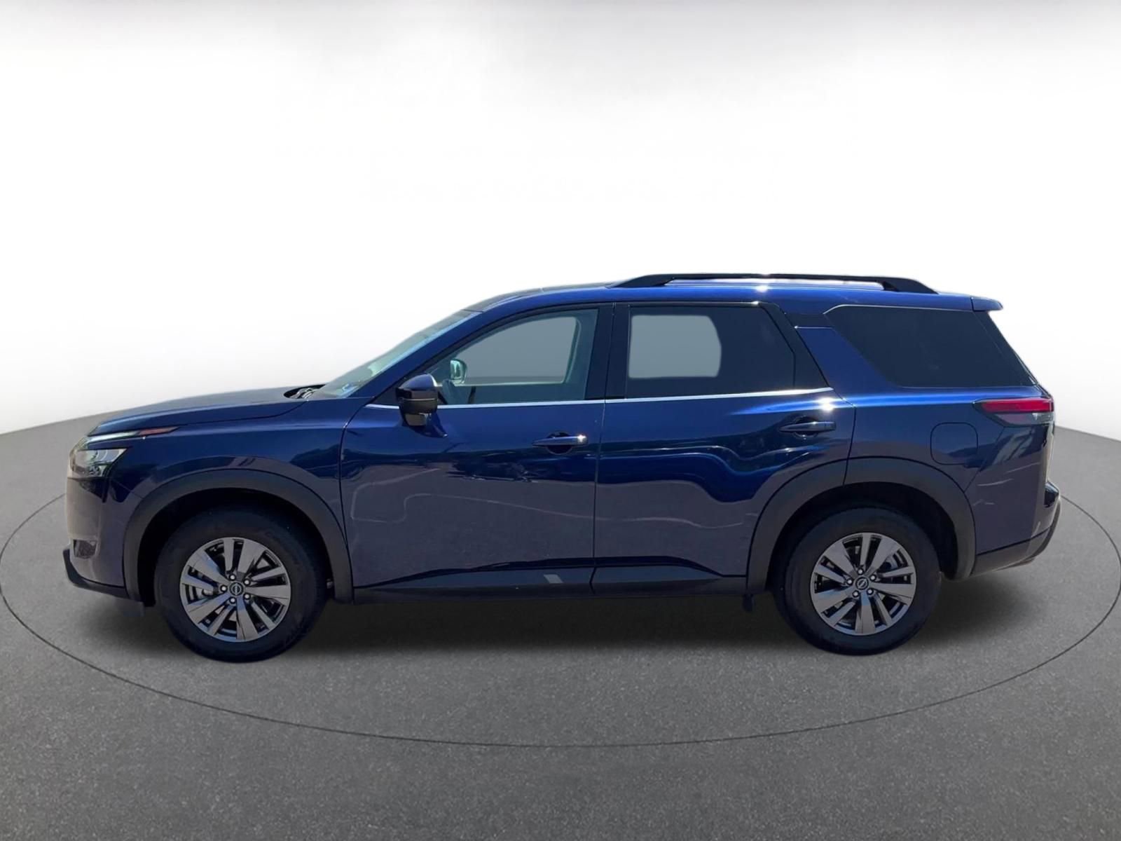 Thumbnail: 2025 Nissan Pathfinder - 9