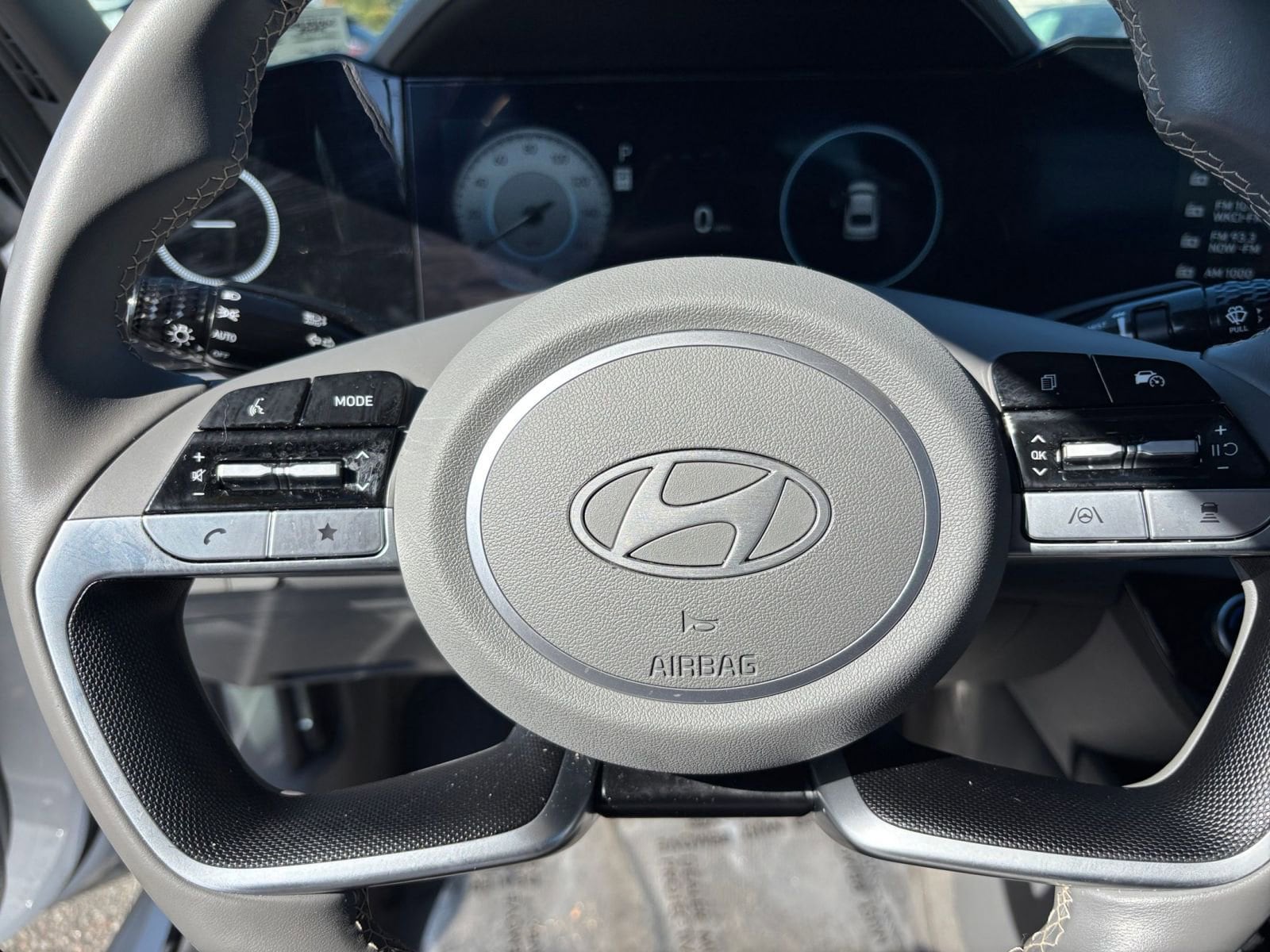 Thumbnail: 2025 Hyundai Elantra - 25