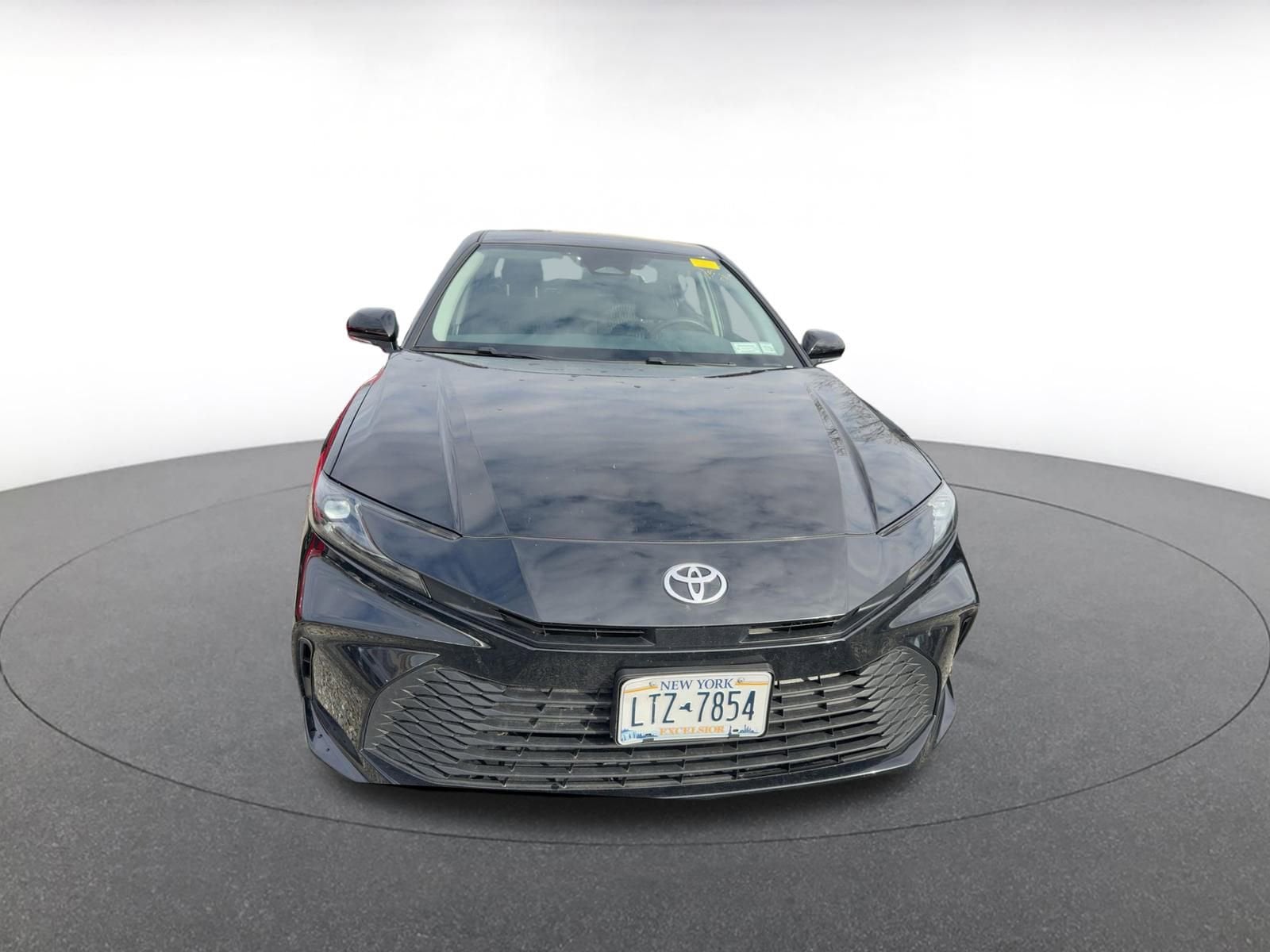 Thumbnail: 2025 Toyota Camry - 3