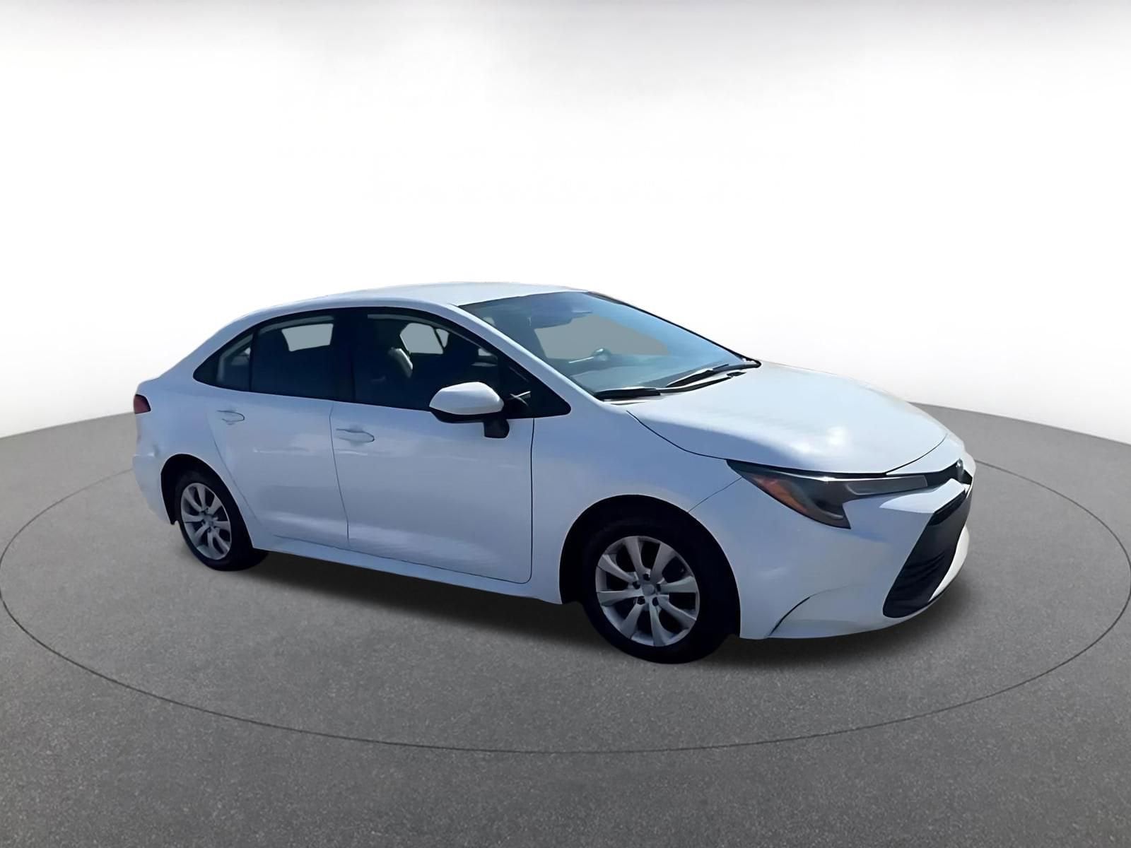 Thumbnail: 2025 Toyota Corolla - 2