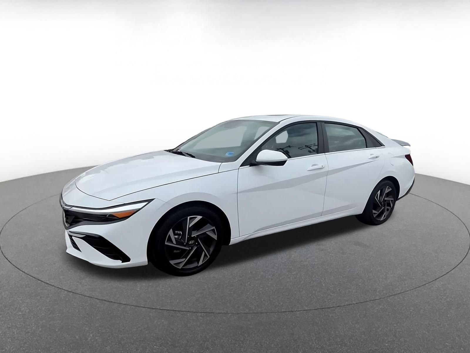 Thumbnail: 2025 Hyundai Elantra - 8