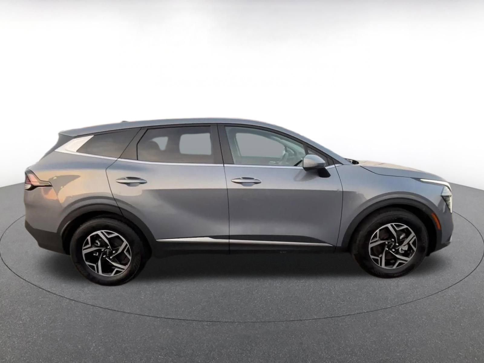 Thumbnail: 2025 Kia Sportage - 16