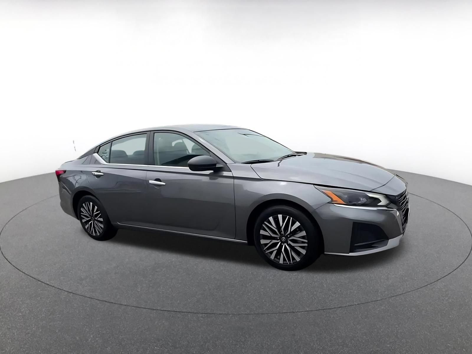 Thumbnail: 2025 Nissan Altima - 2