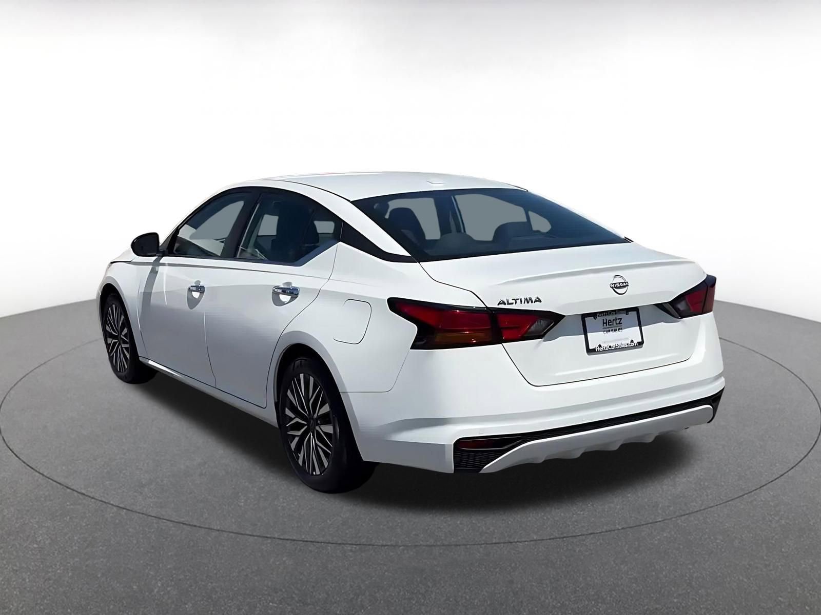 Thumbnail: 2025 Nissan Altima - 11