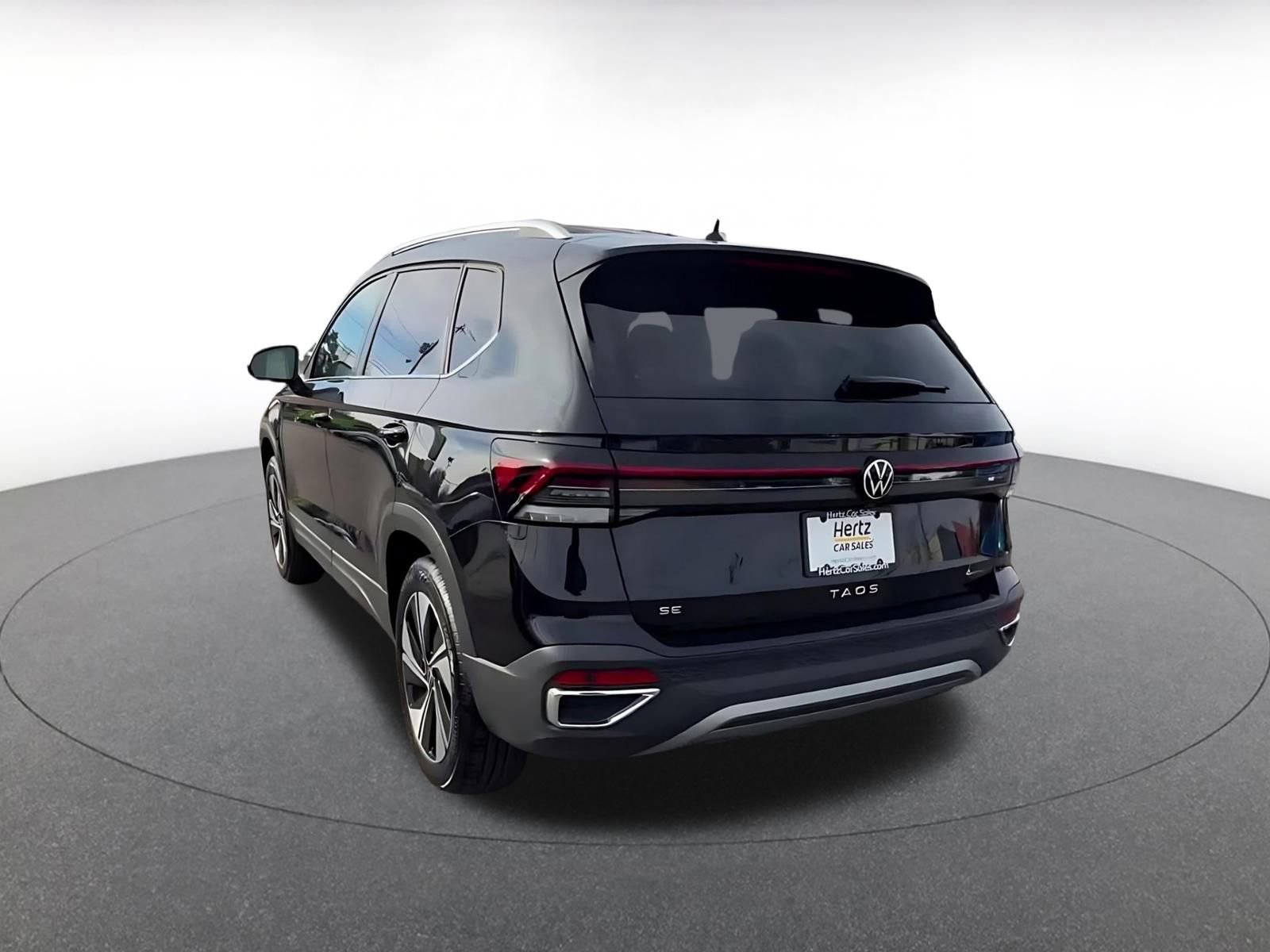 Thumbnail: 2025 Volkswagen Taos - 11