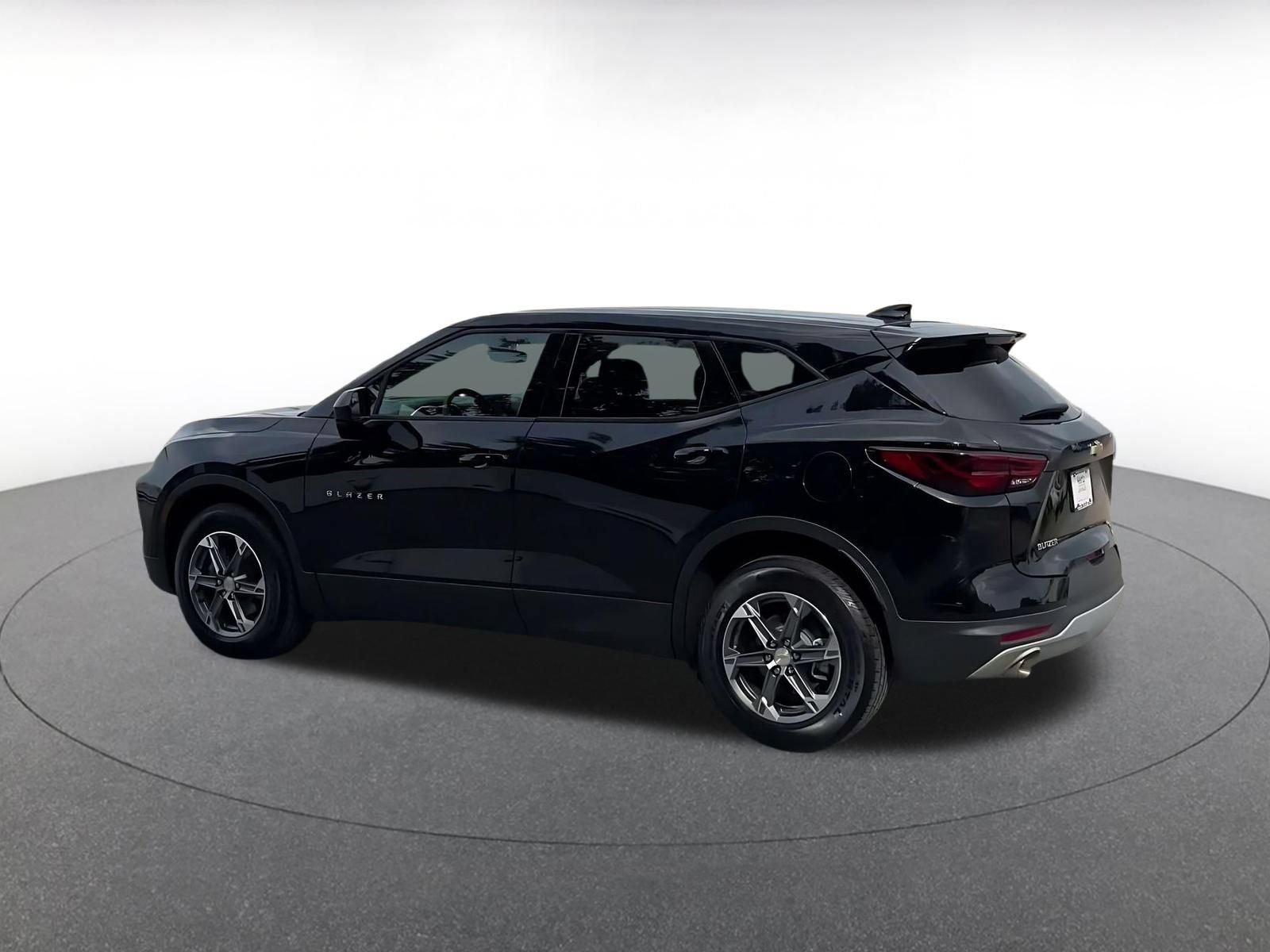 Thumbnail: 2026 Chevrolet Blazer - 9