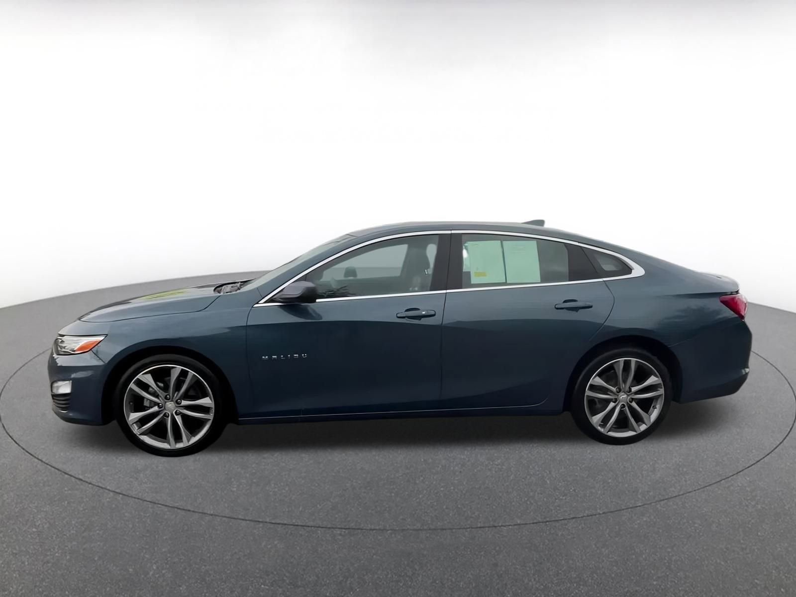 Thumbnail: 2024 Chevrolet Malibu - 9