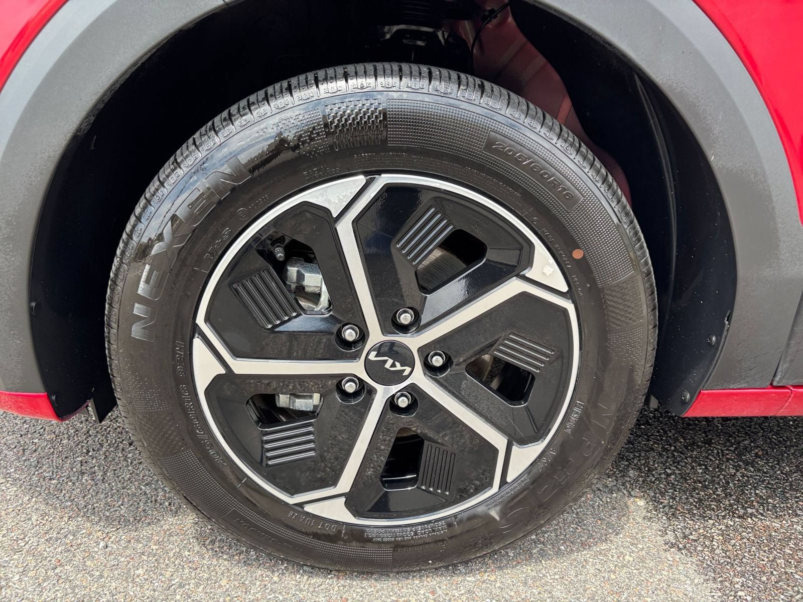 Thumbnail: 2026 Kia Niro - 28