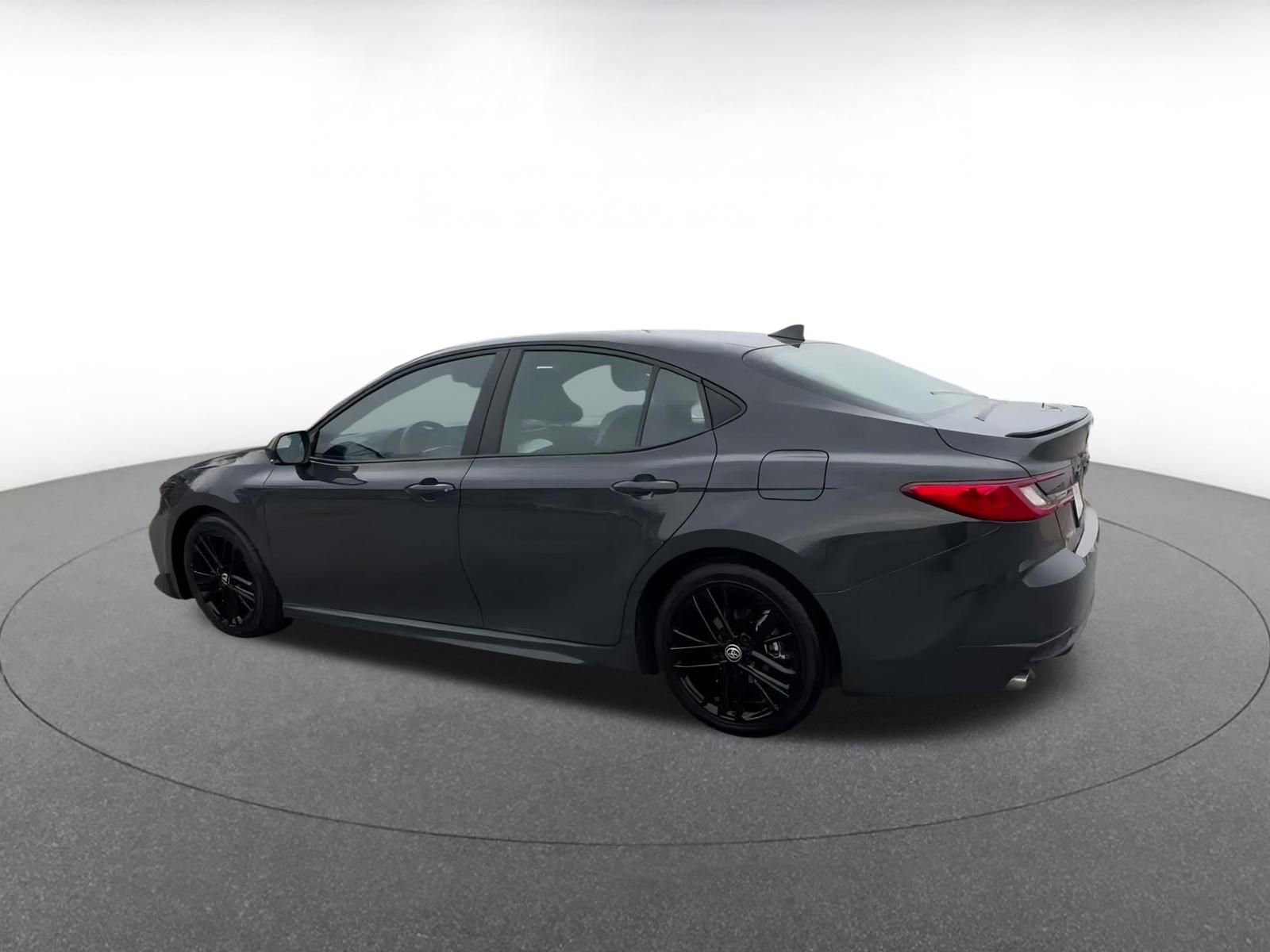 Thumbnail: 2025 Toyota Camry - 10