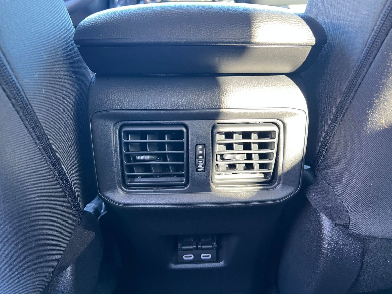 Thumbnail: 2025 Toyota RAV4 - 24