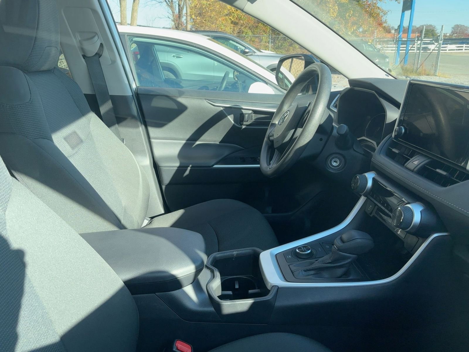 Thumbnail: 2025 Toyota RAV4 - 10