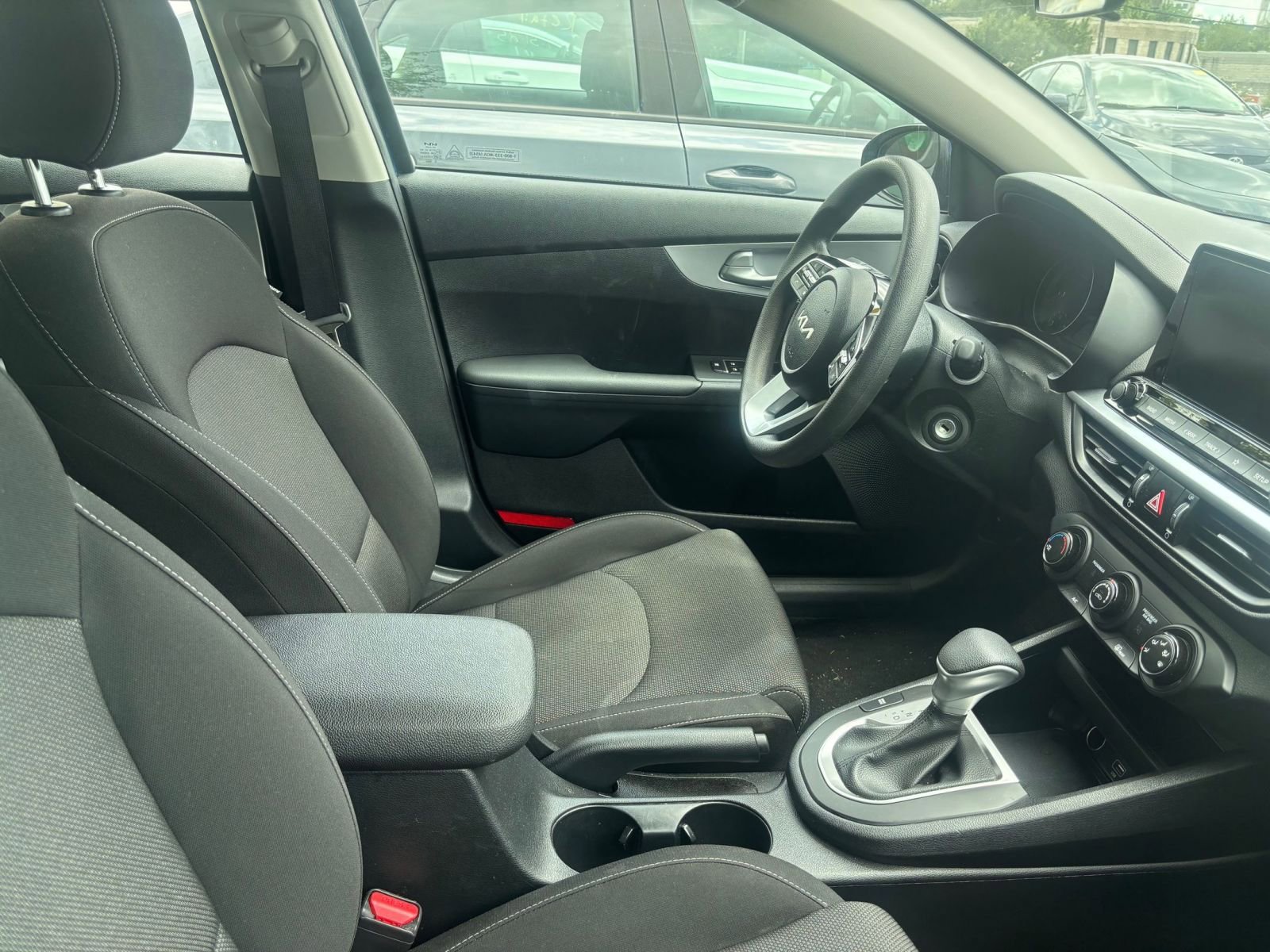 Thumbnail: 2024 Kia Forte - 7