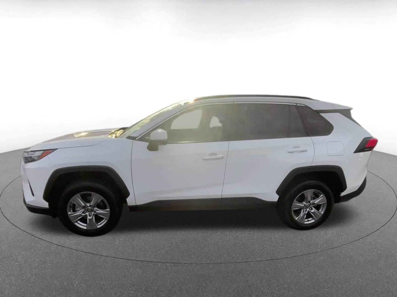 Thumbnail: 2025 Toyota RAV4 - 9