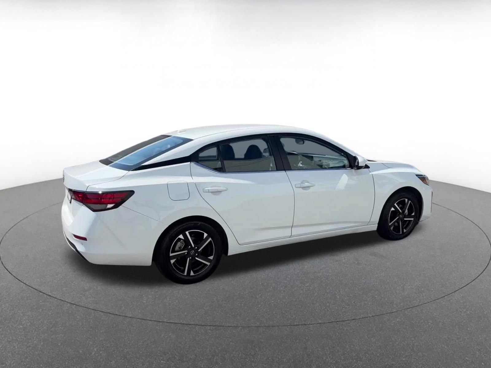 Thumbnail: 2025 Nissan Sentra - 11