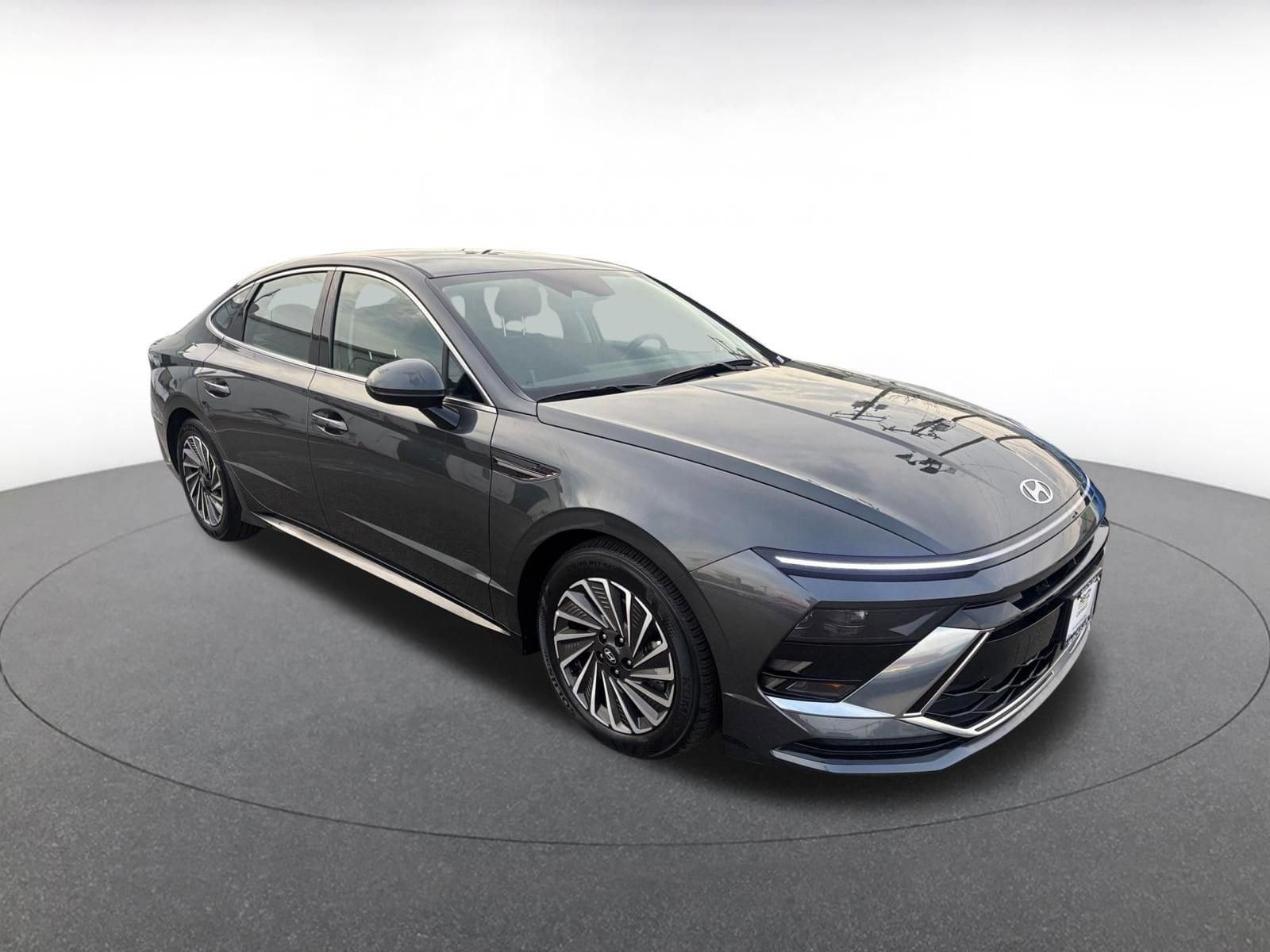 Thumbnail: 2025 Hyundai Sonata - 1