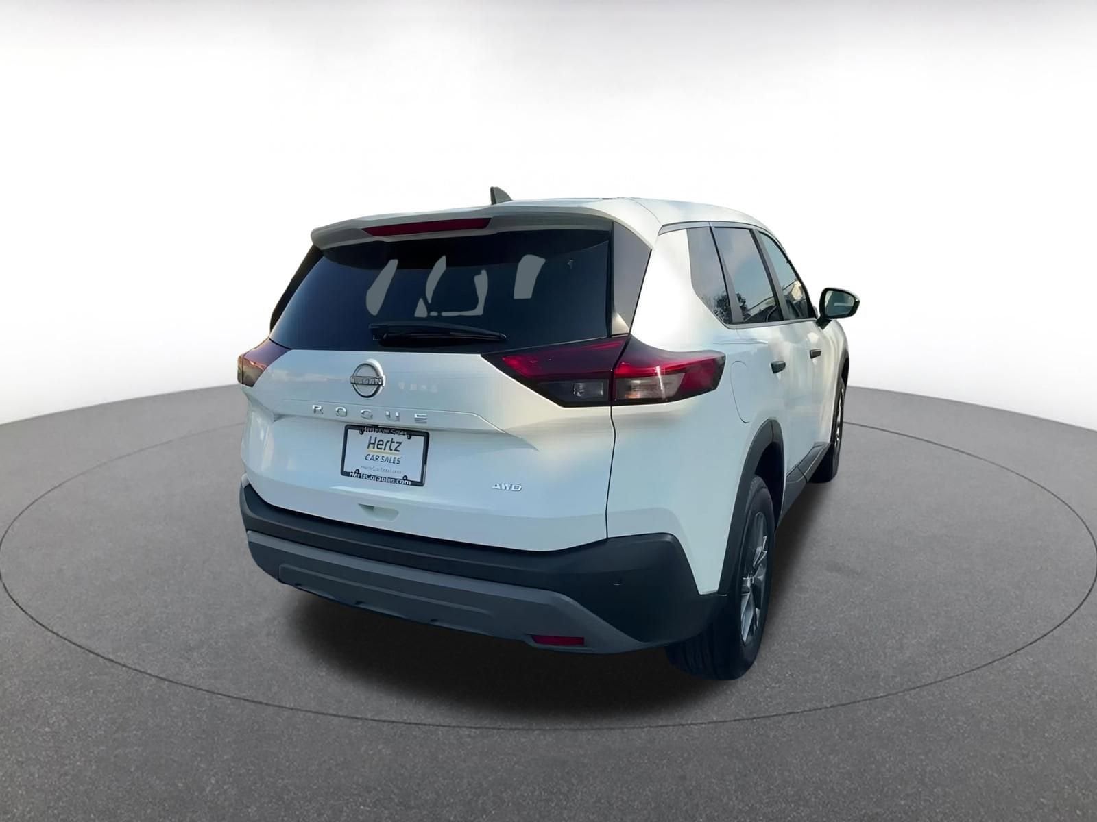 Thumbnail: 2023 Nissan Rogue - 13