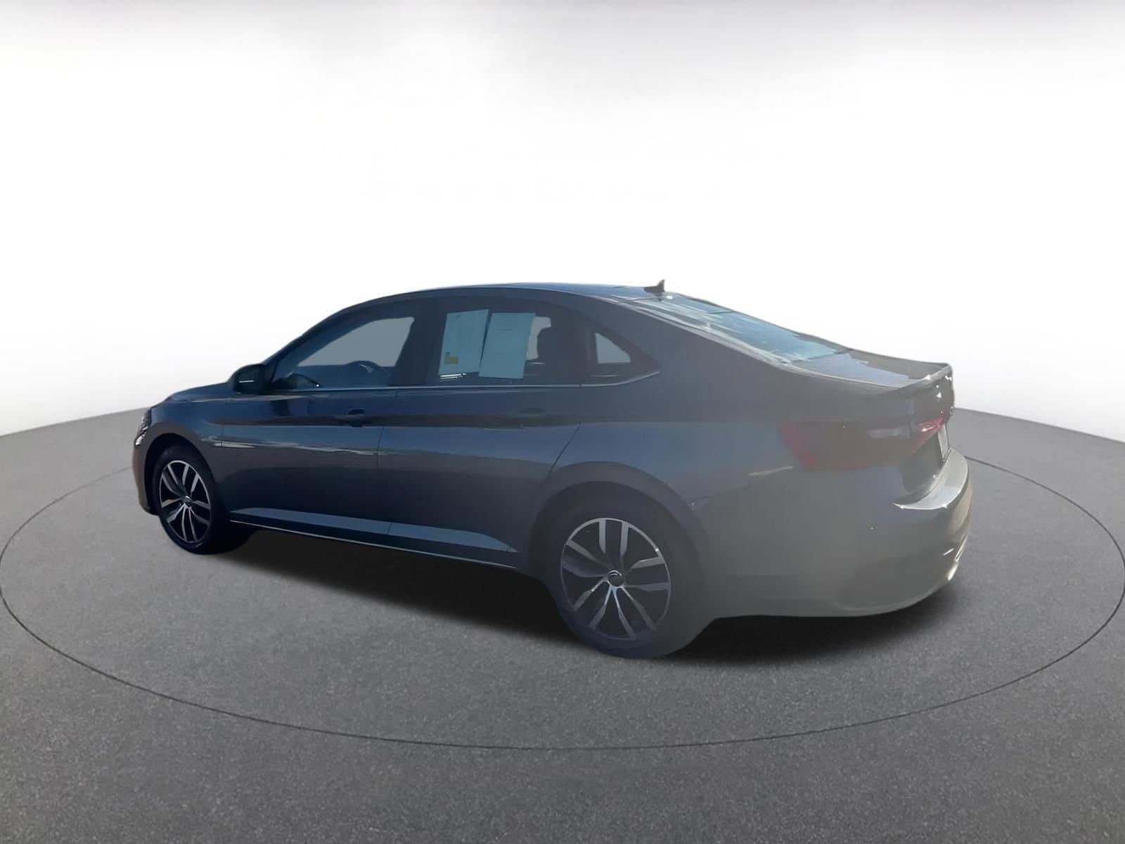 Thumbnail: 2025 Volkswagen Jetta - 10