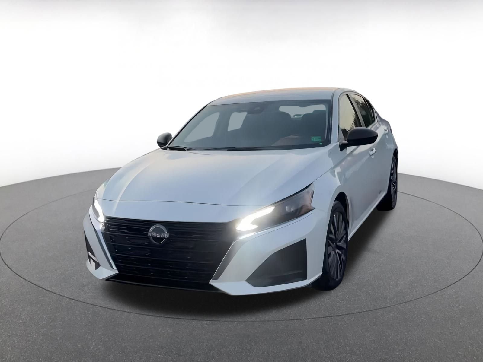 Thumbnail: 2024 Nissan Altima - 7