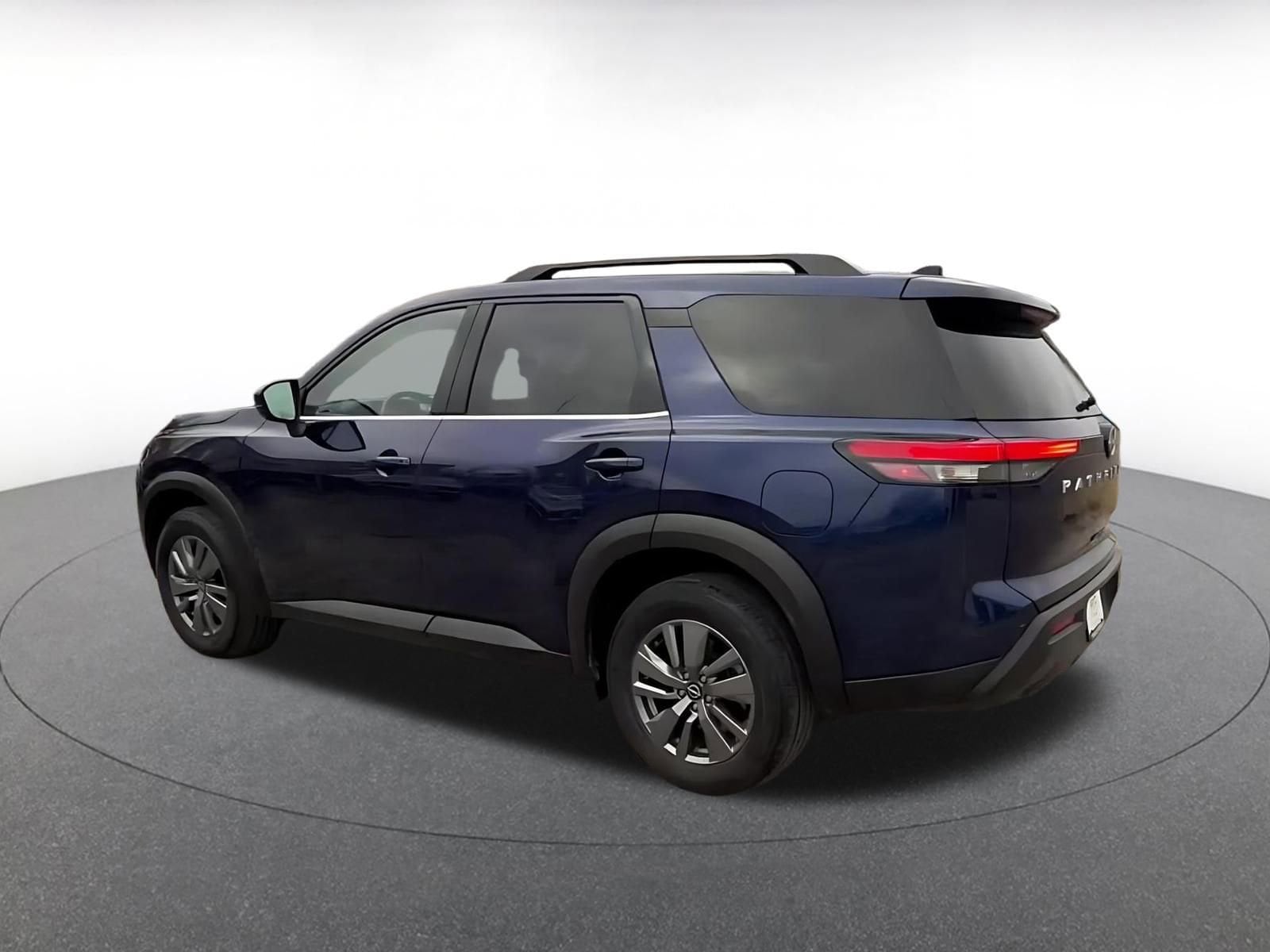 Thumbnail: 2025 Nissan Pathfinder - 10