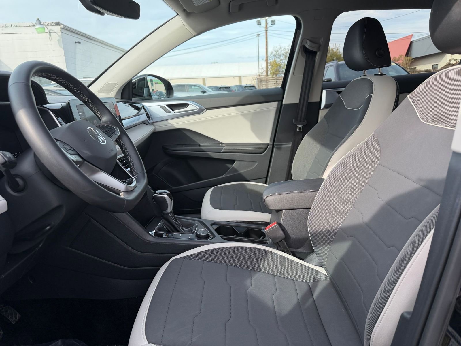 Thumbnail: 2025 Volkswagen Taos - 27