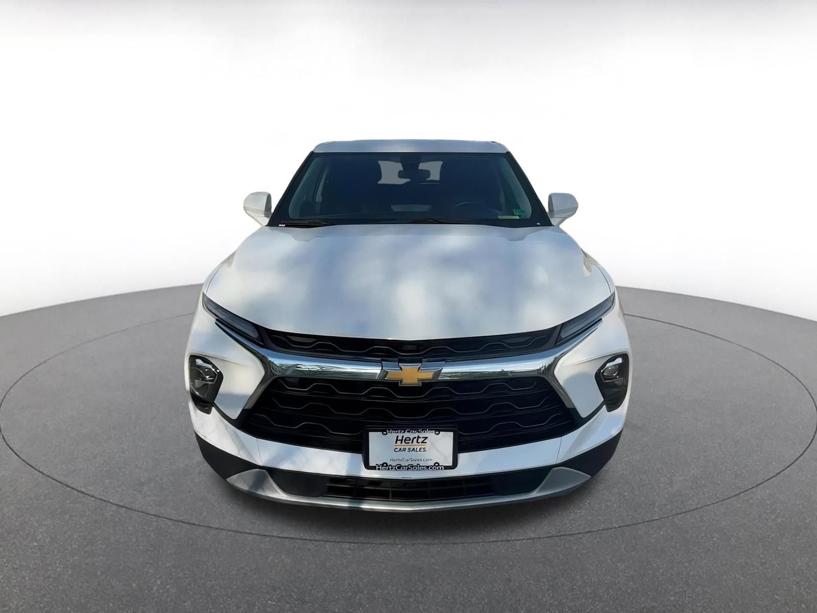 Thumbnail: 2023 Chevrolet Blazer - 3