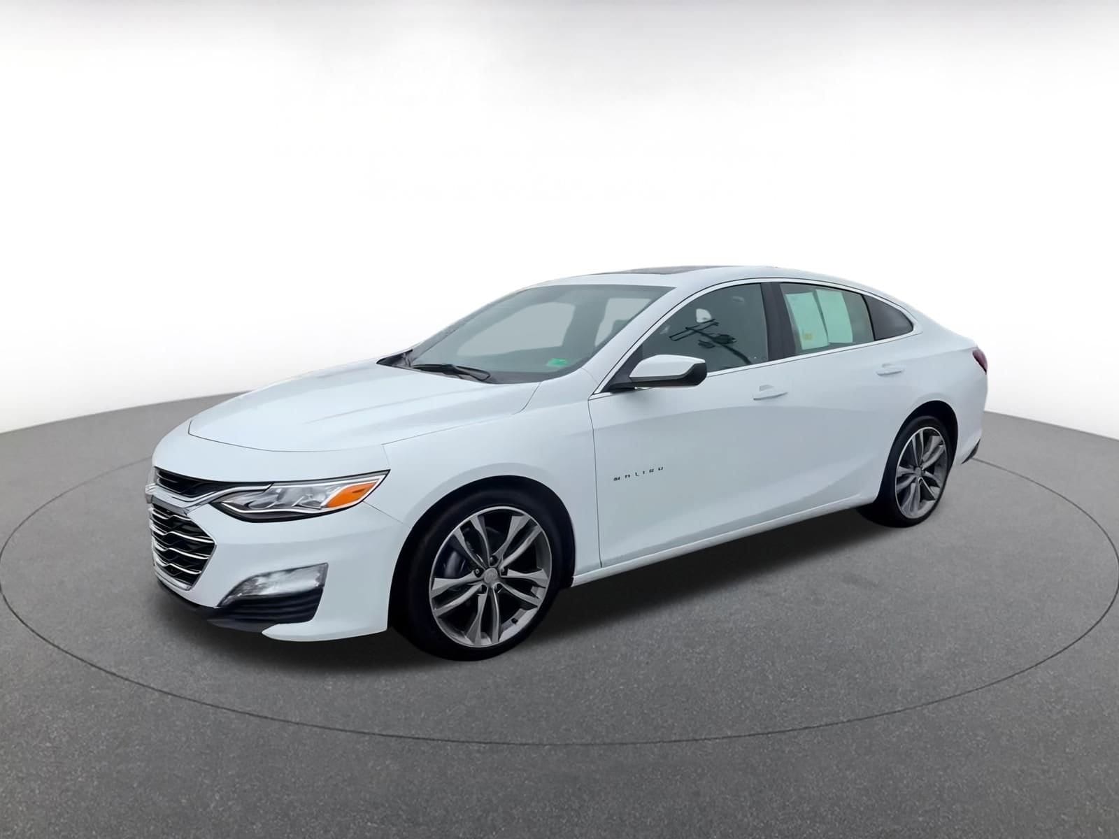 Thumbnail: 2024 Chevrolet Malibu - 8