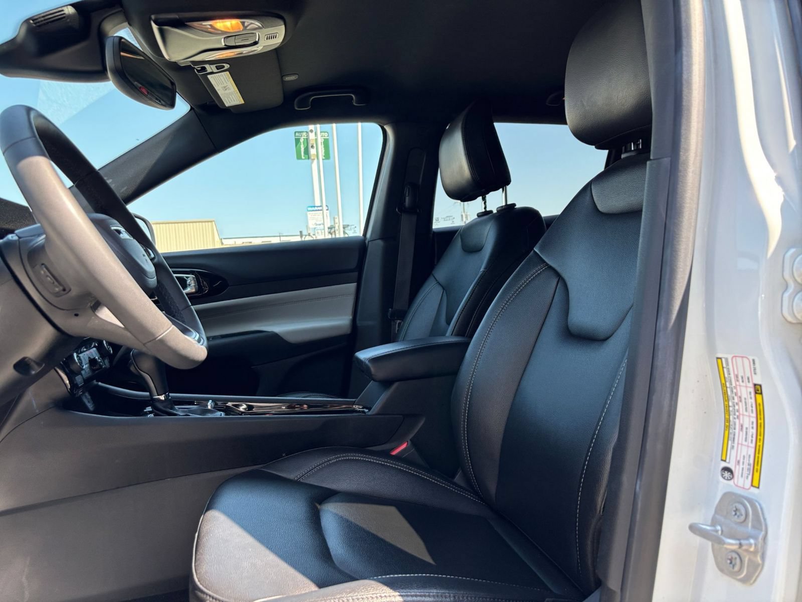 Thumbnail: 2025 Jeep Compass - 27