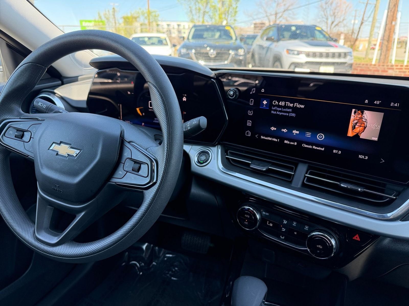 Thumbnail: 2025 Chevrolet Trax - 33