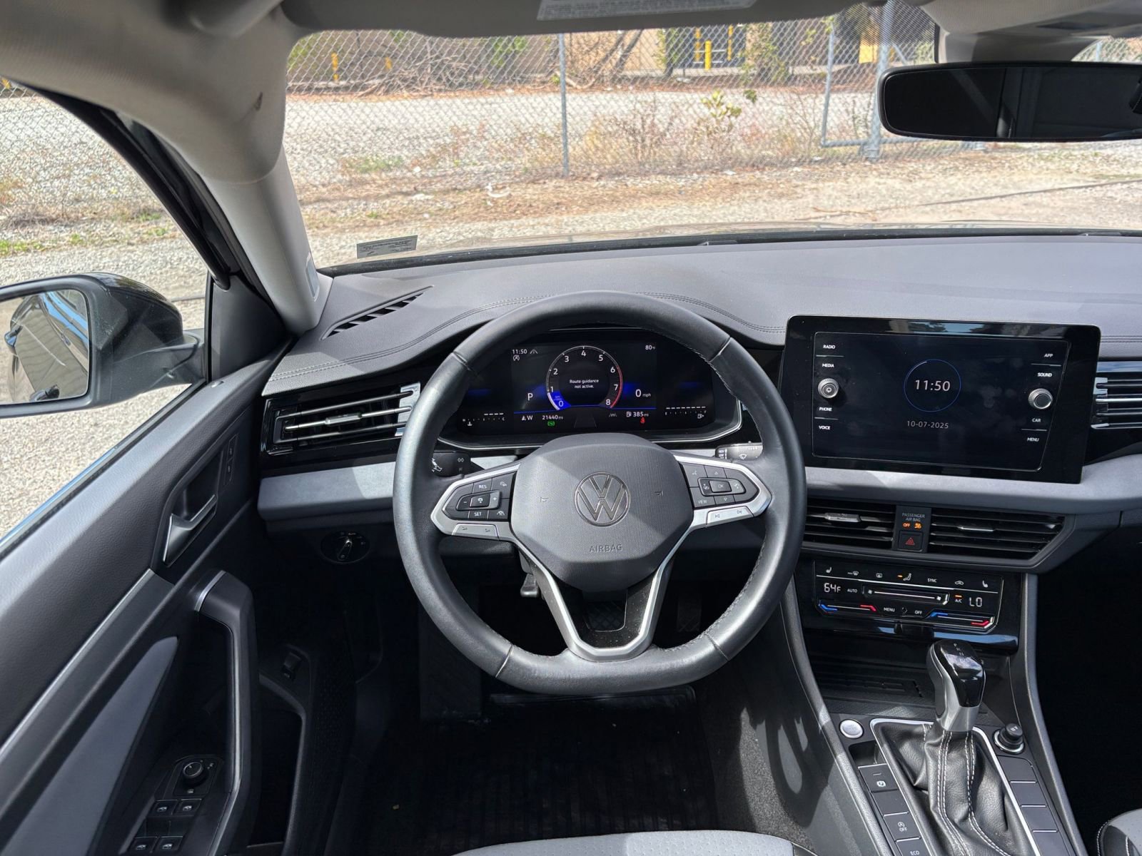 Thumbnail: 2025 Volkswagen Jetta - 33