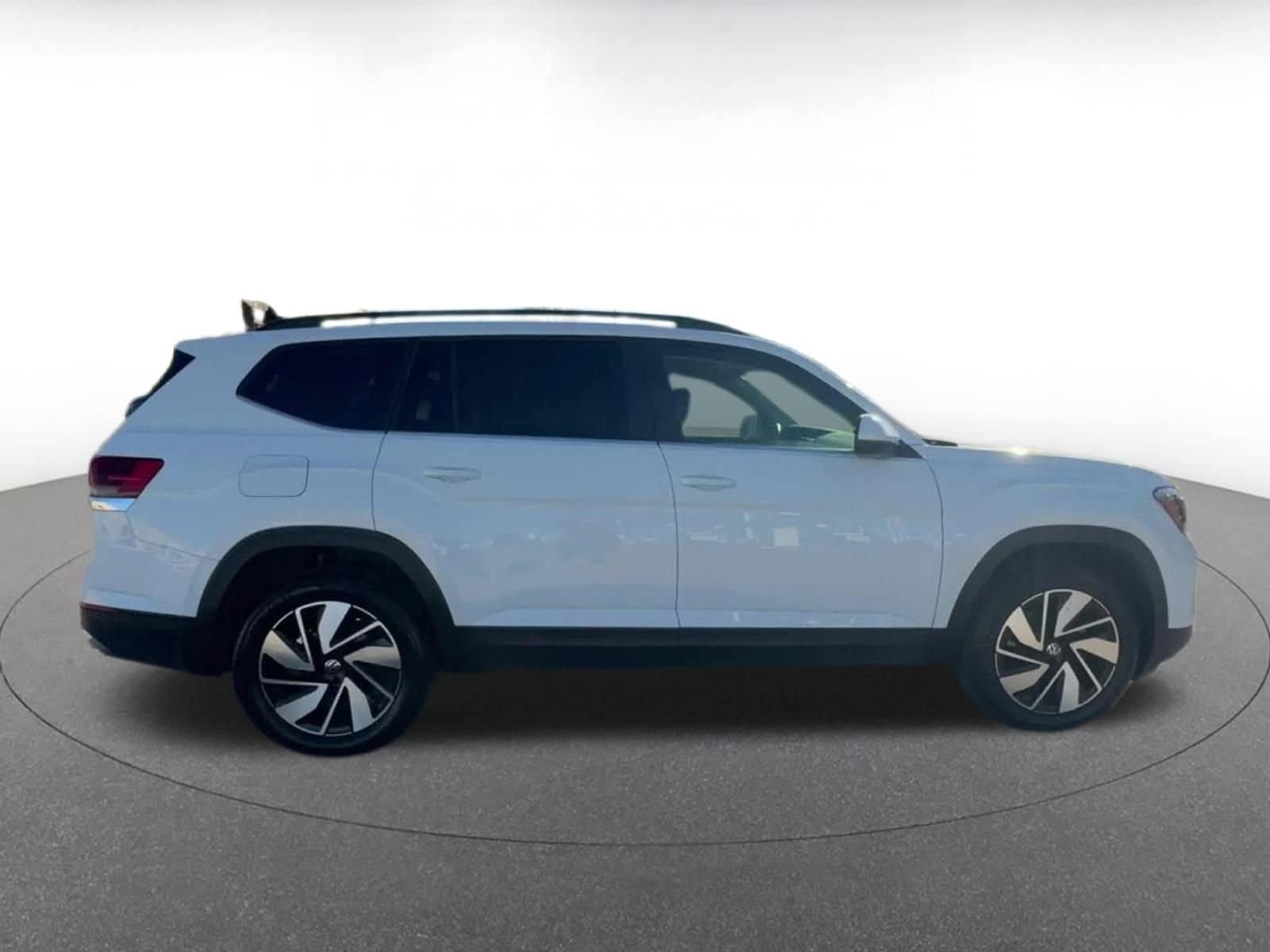 Thumbnail: 2025 Volkswagen Atlas - 16