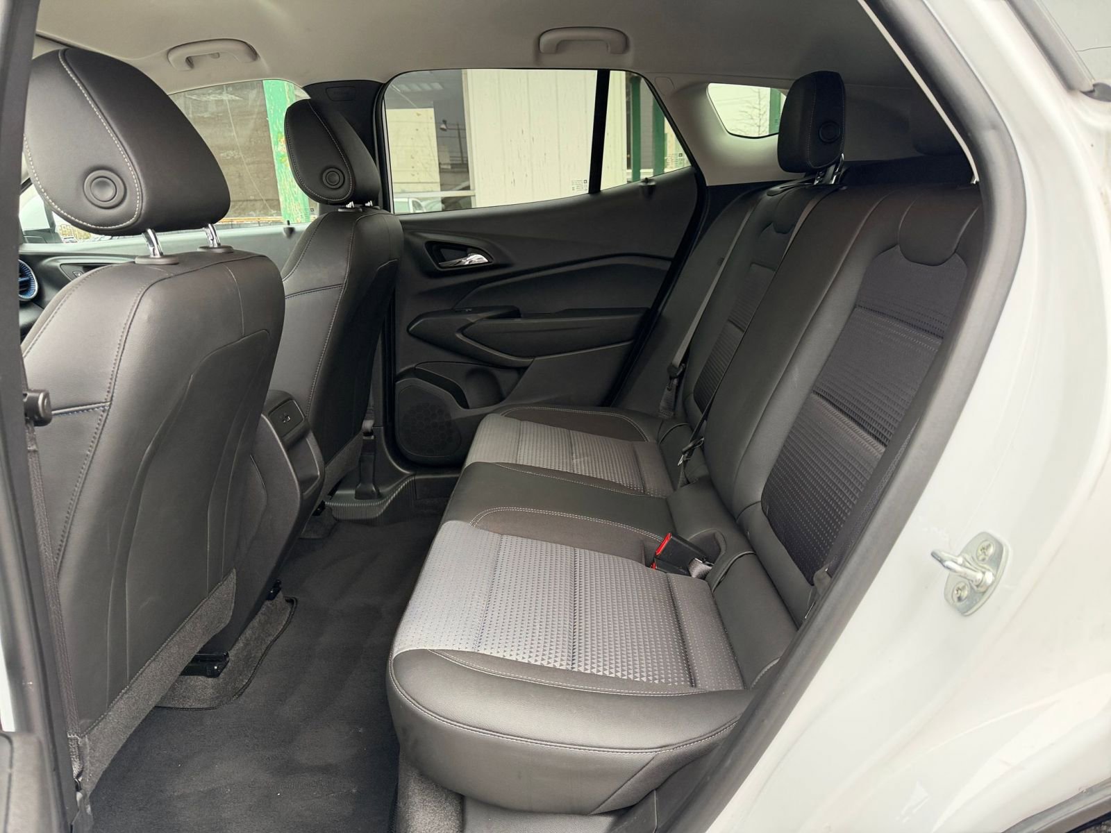 Thumbnail: 2025 Chevrolet Trax - 23