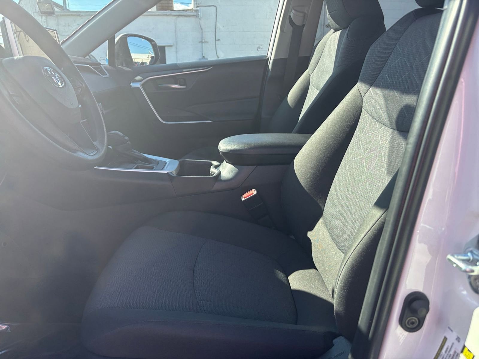 Thumbnail: 2025 Toyota RAV4 - 27