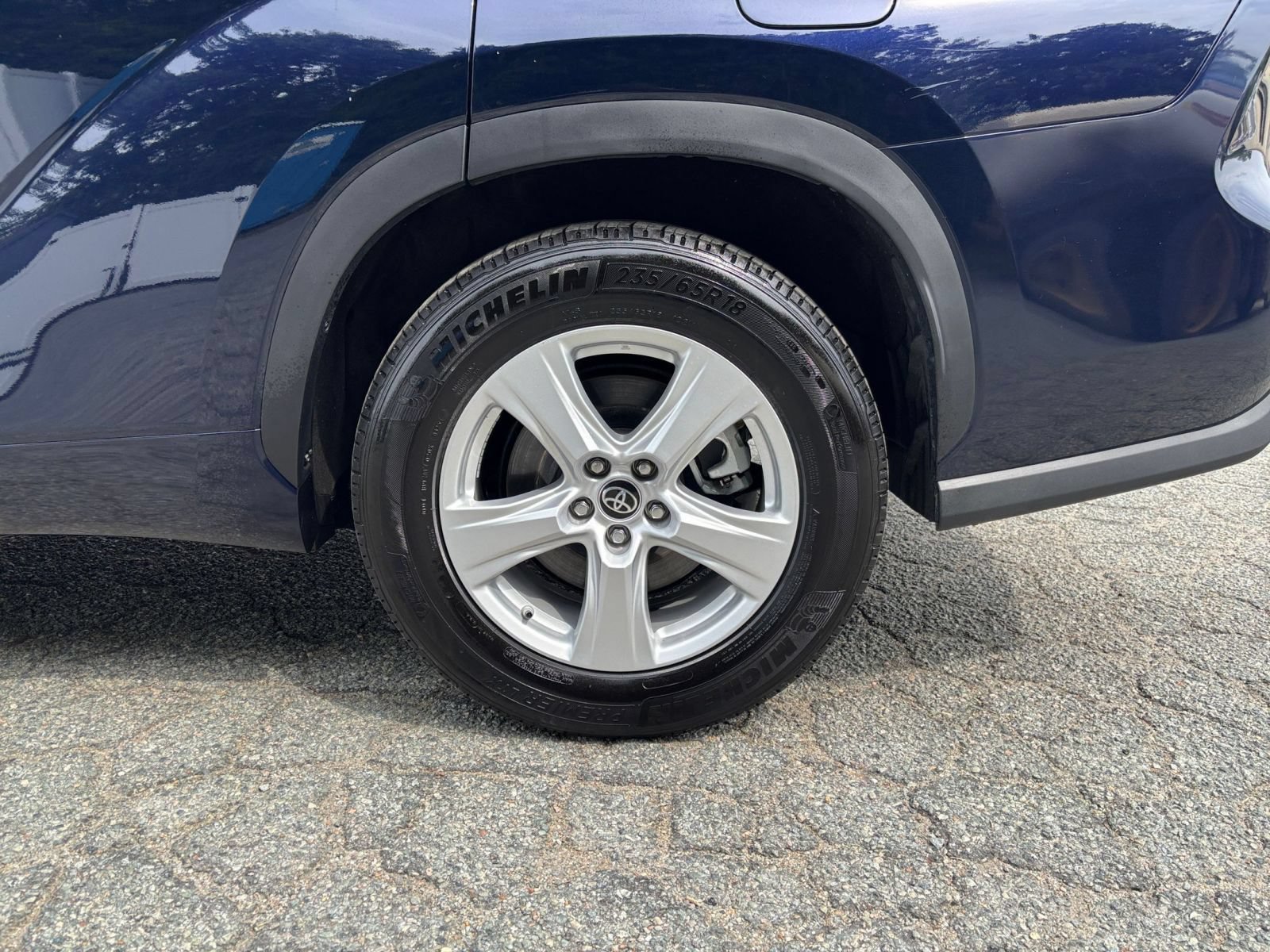 Thumbnail: 2025 Toyota Highlander - 31