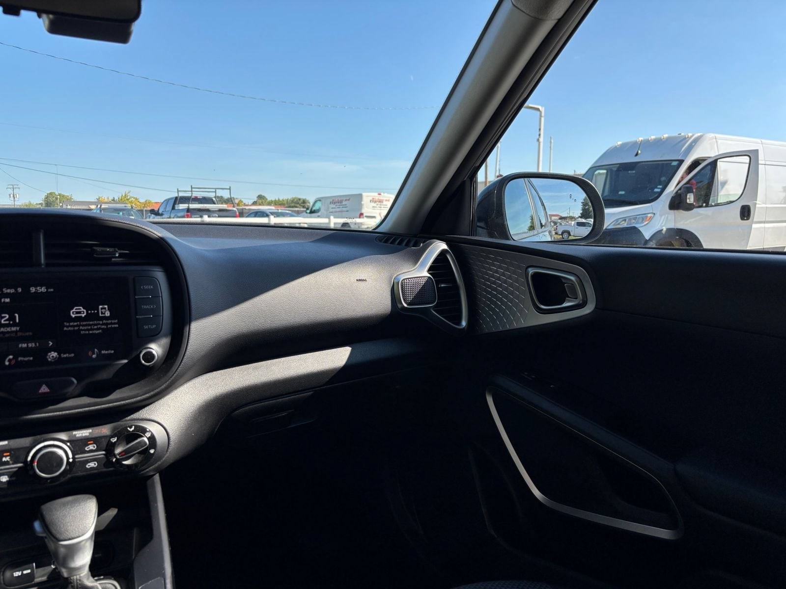 Thumbnail: 2025 Kia Soul - 32