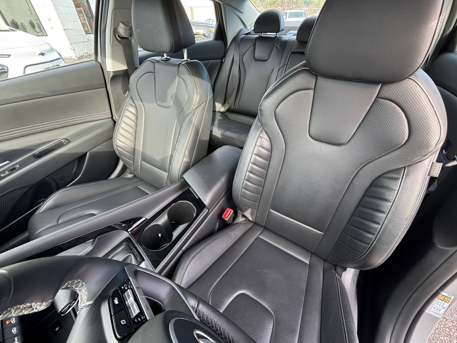 Thumbnail: 2025 Hyundai Elantra - 35