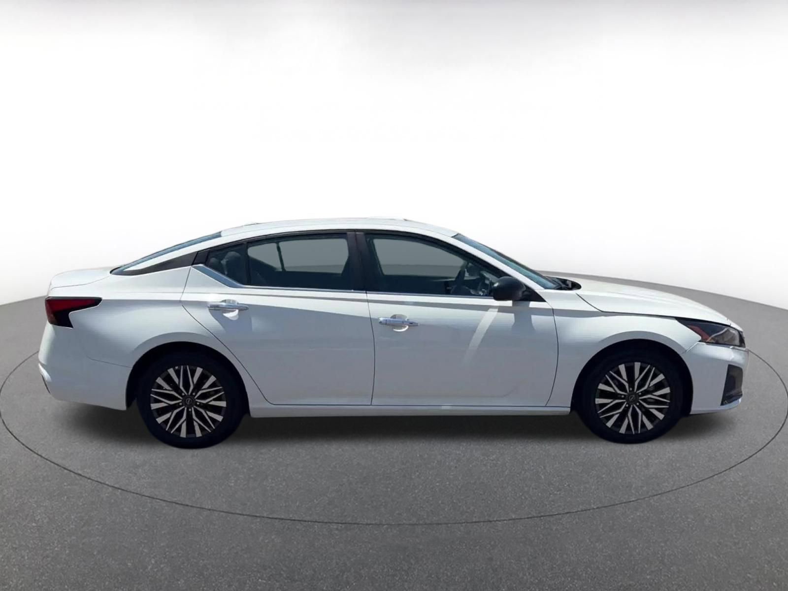 Thumbnail: 2025 Nissan Altima - 15