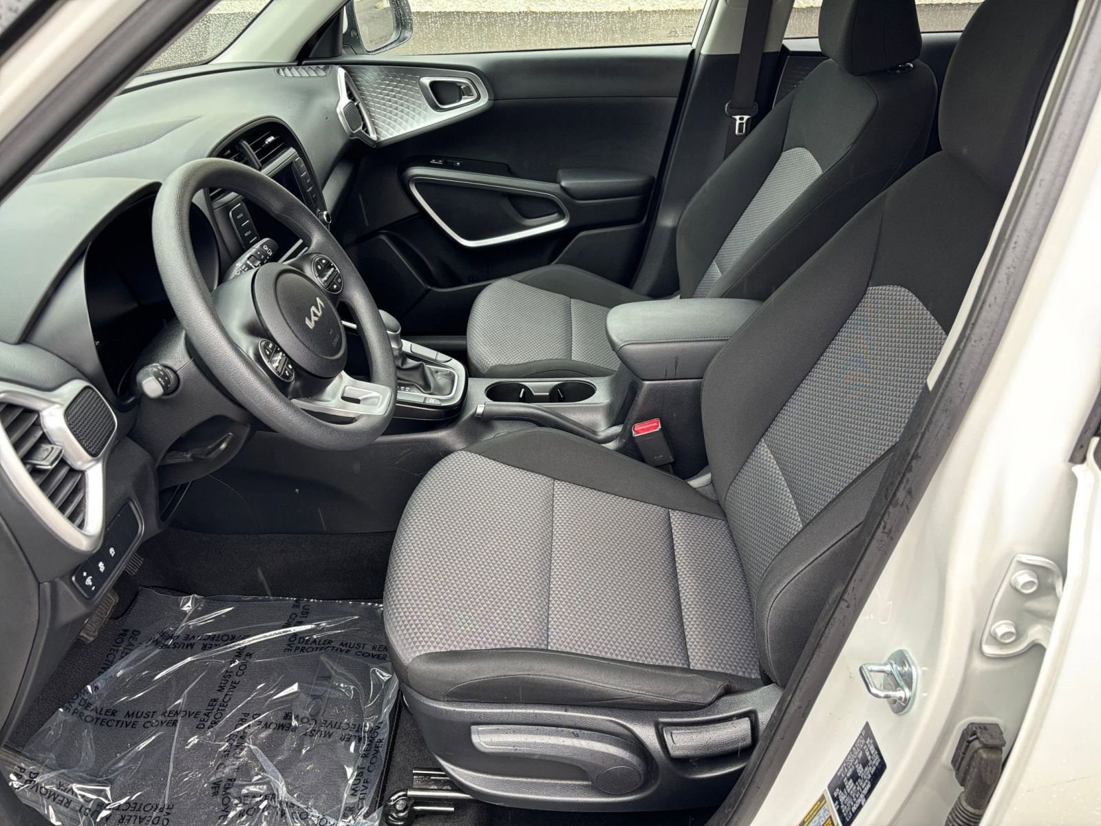 2025 Kia Soul LX - Photo 25