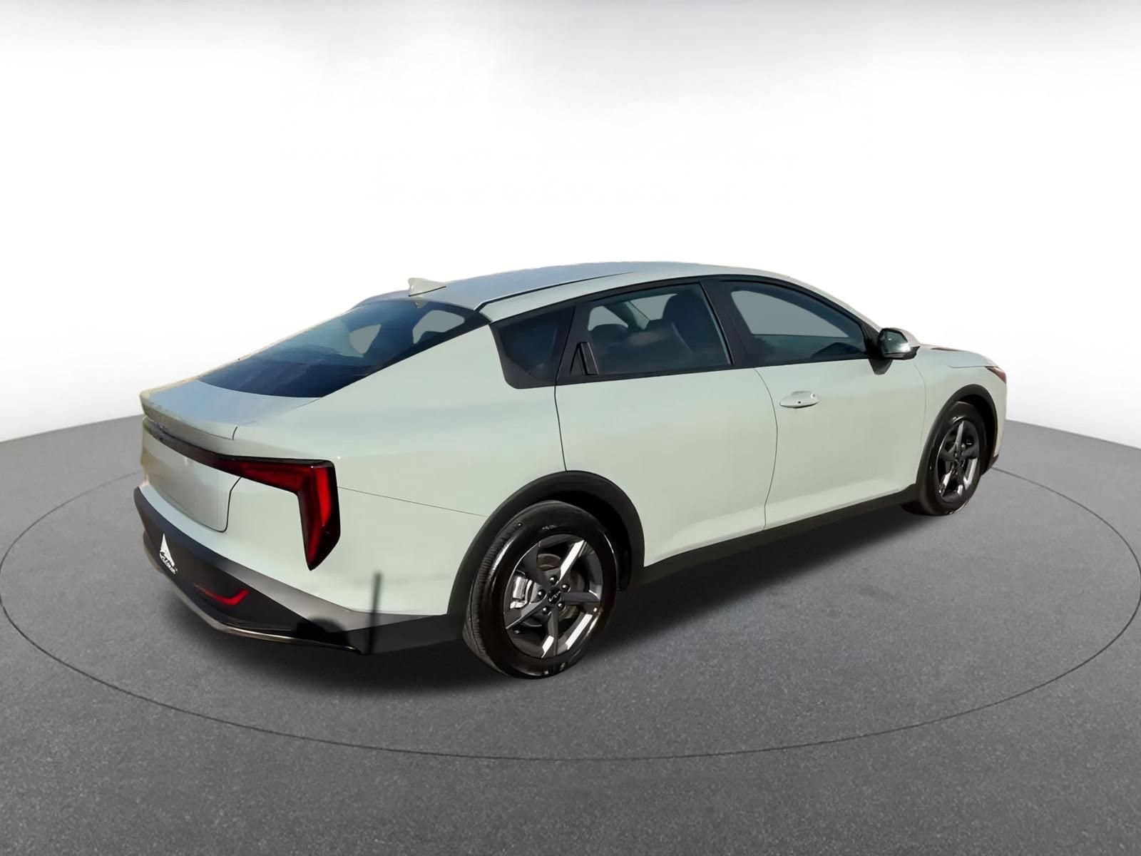 Thumbnail: 2025 Kia K4 - 15