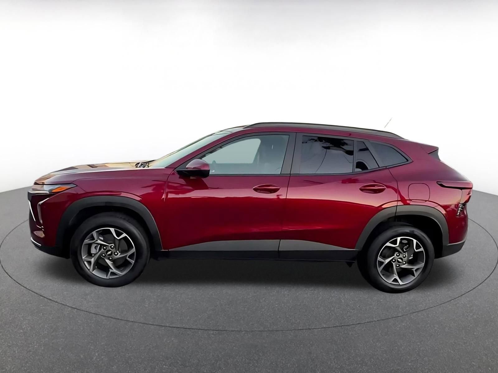 Thumbnail: 2025 Chevrolet Trax - 9