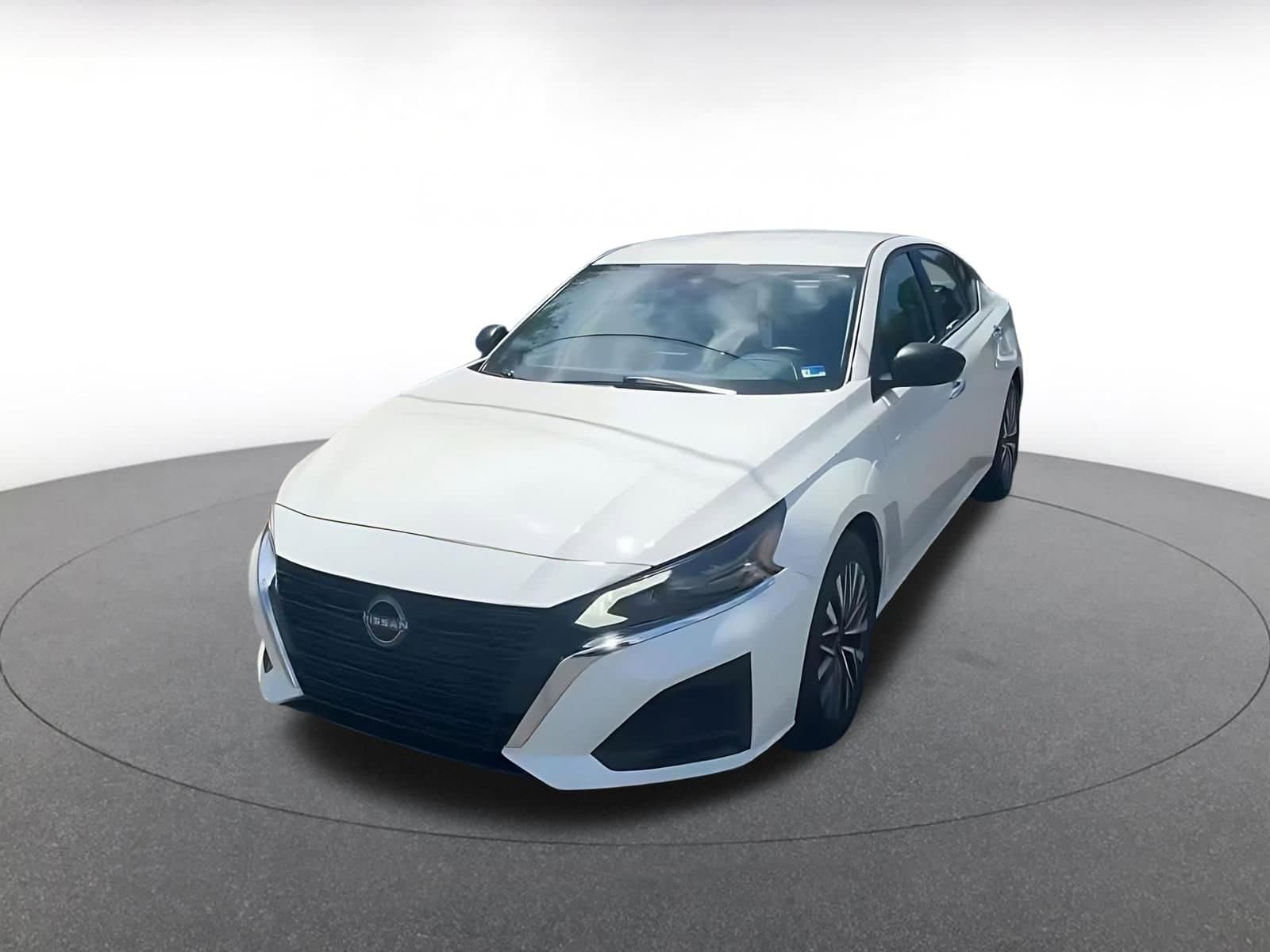 Thumbnail: 2025 Nissan Altima - 7