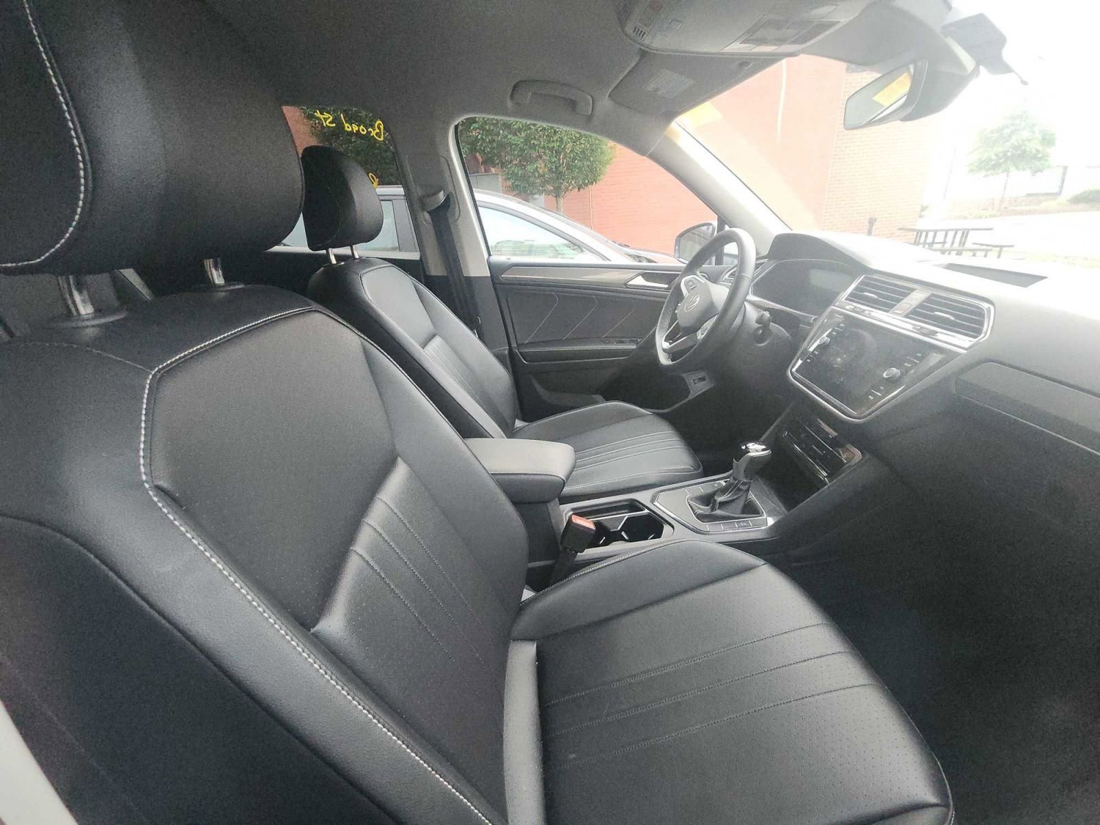 2024 Volkswagen Tiguan 2.0T 10