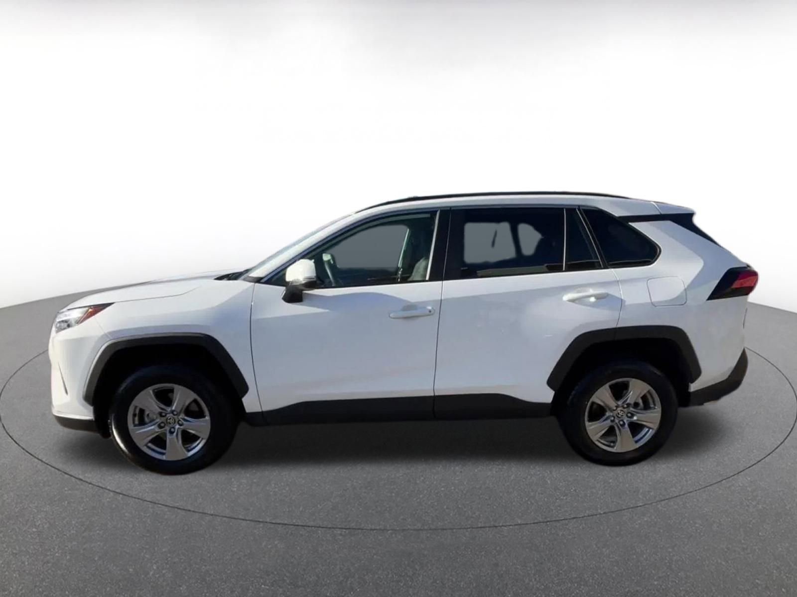 Thumbnail: 2025 Toyota RAV4 - 9