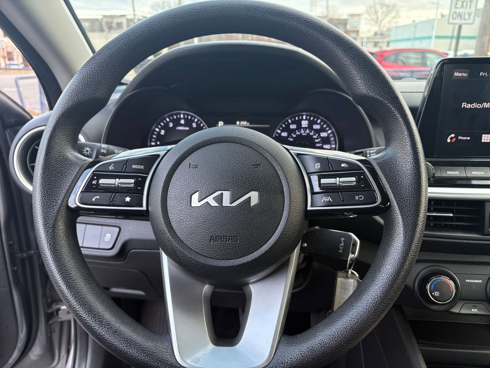 Thumbnail: 2024 Kia Forte - 25