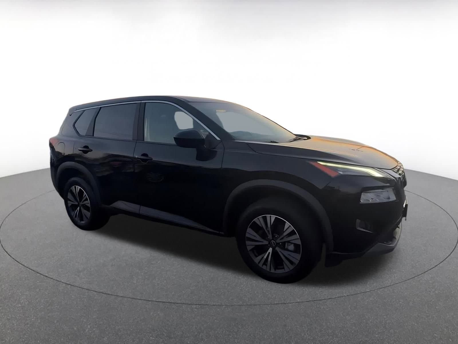 Thumbnail: 2023 Nissan Rogue - 2