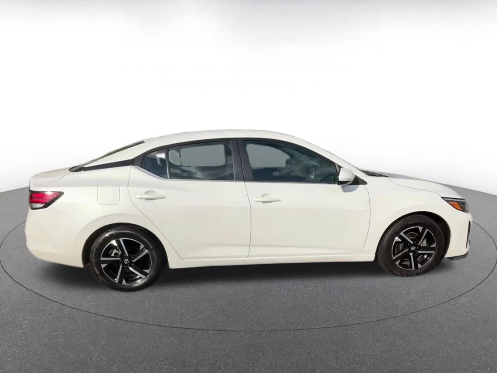 Thumbnail: 2024 Nissan Sentra - 16