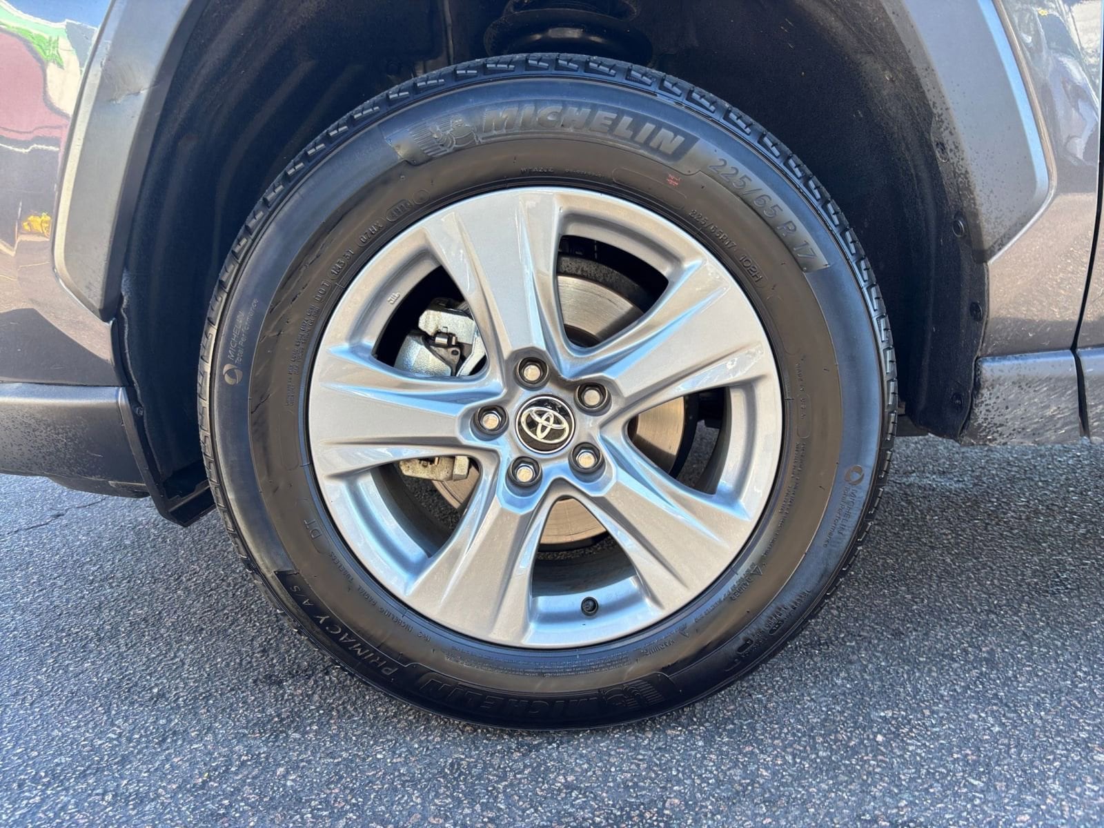 Thumbnail: 2025 Toyota RAV4 - 29